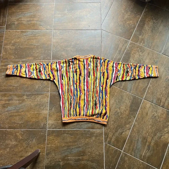 COOGI Multicolor Sweater - Picture 4 of 4